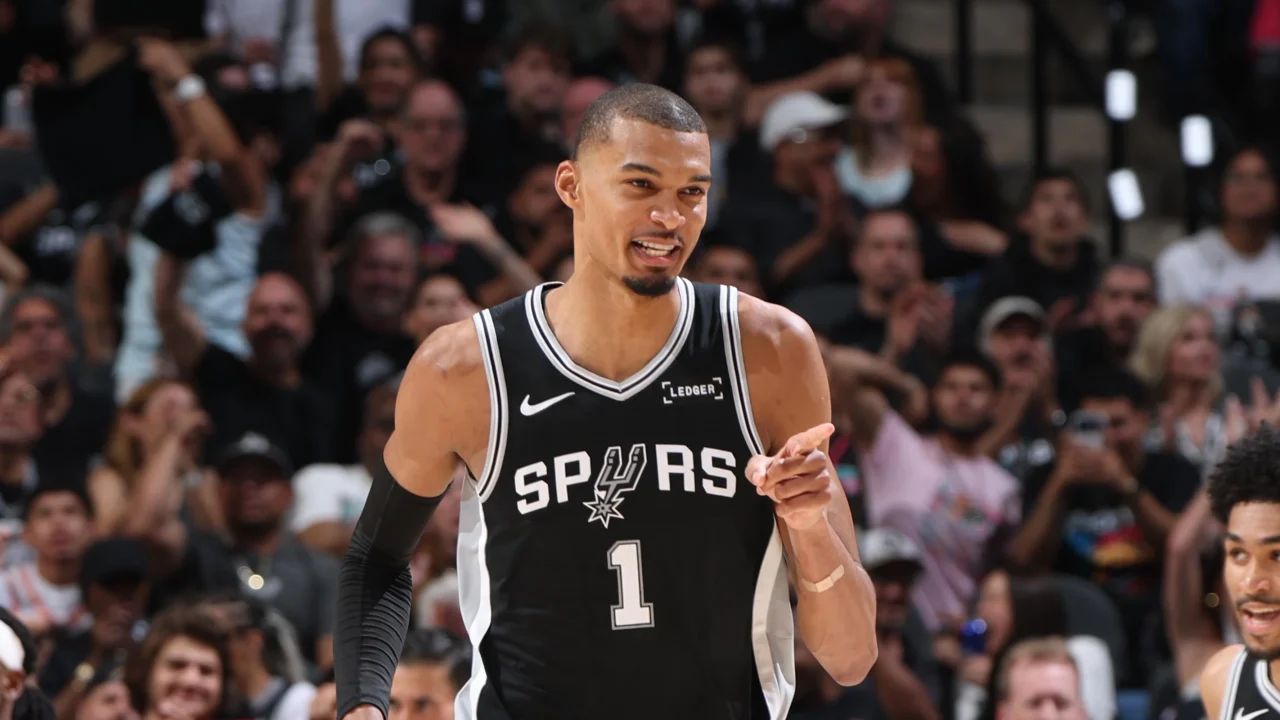 San Antonio Spurs Exponen las Debilidades Clave del OKC Thunder en las Finales de Conferencia 2026