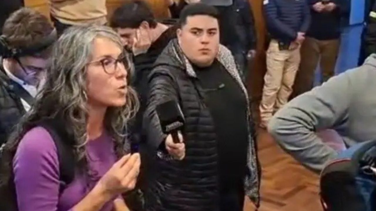 Tensión en Córdoba: Fiscal del caso Agostina y exconcejal protagonizan cruce verbal