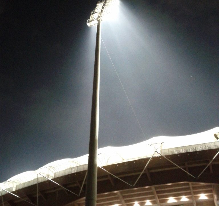 The Unseen Connection: How Technology and Data Drive Modern Football Analytics and Fan Engagement
