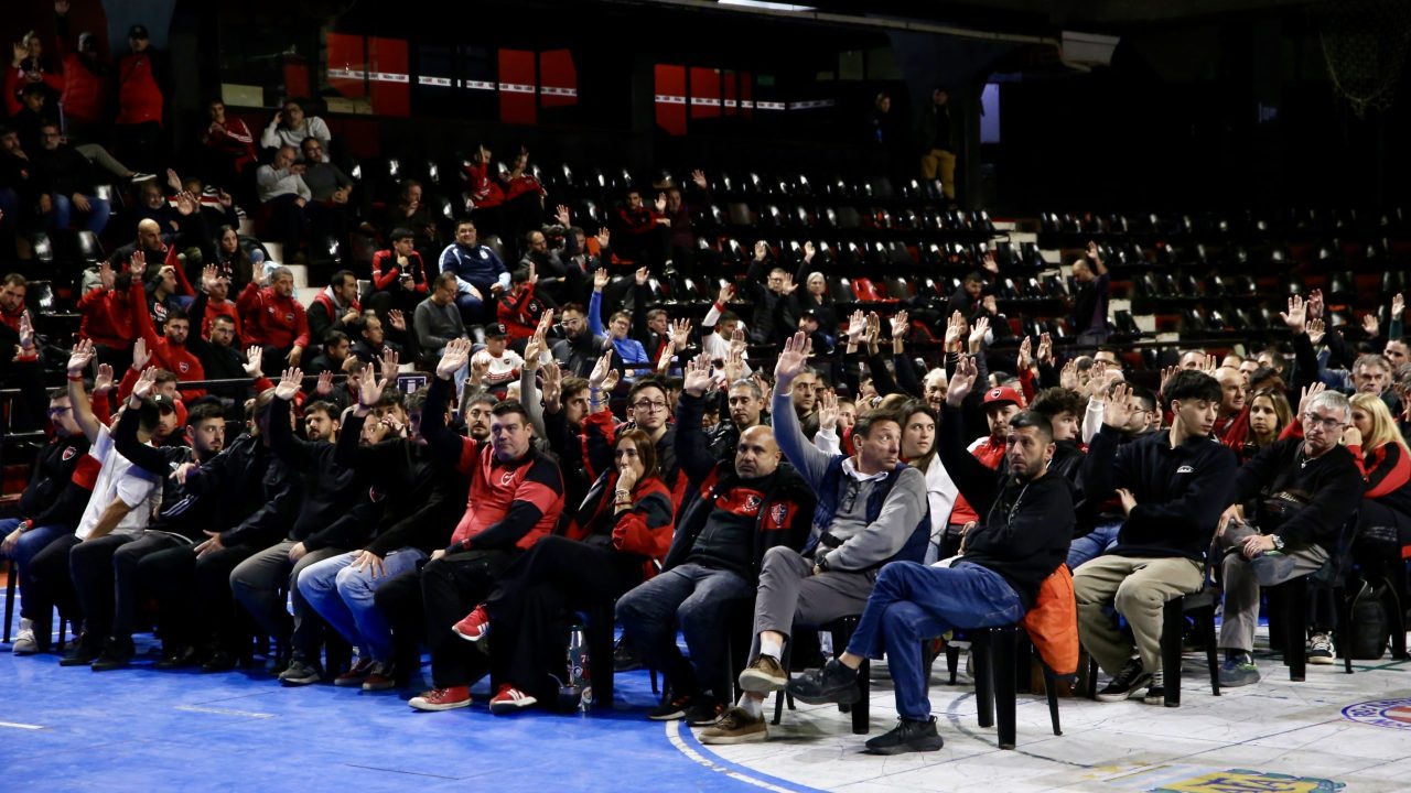 Newell’s Old Boys aprueba presupuesto y reformula balance en Asambleas