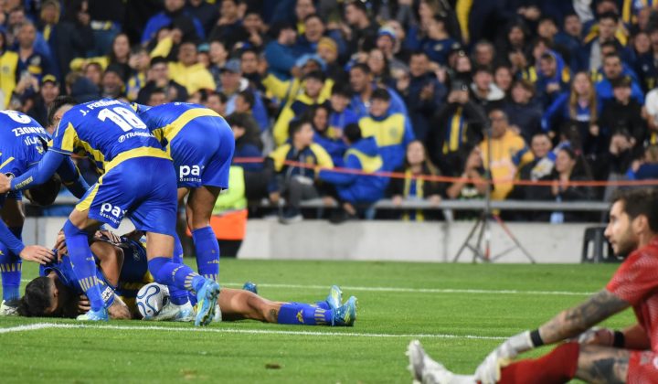 Rosario Central golea a UCV y clasifica a octavos de la Copa Libertadores