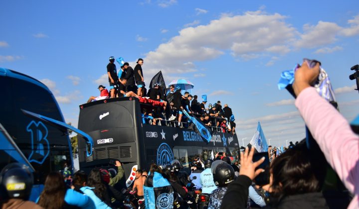 Belgrano campeón: la fiesta Celeste en Córdoba con La Mona, caravana y el recuerdo de Rodrigo