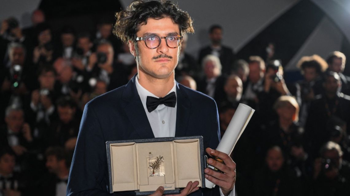 El cine argentino ha alcanzado un nuevo hito en el escenario internacional. El director Federico Luis fue galardonado con la Palma de Oro al