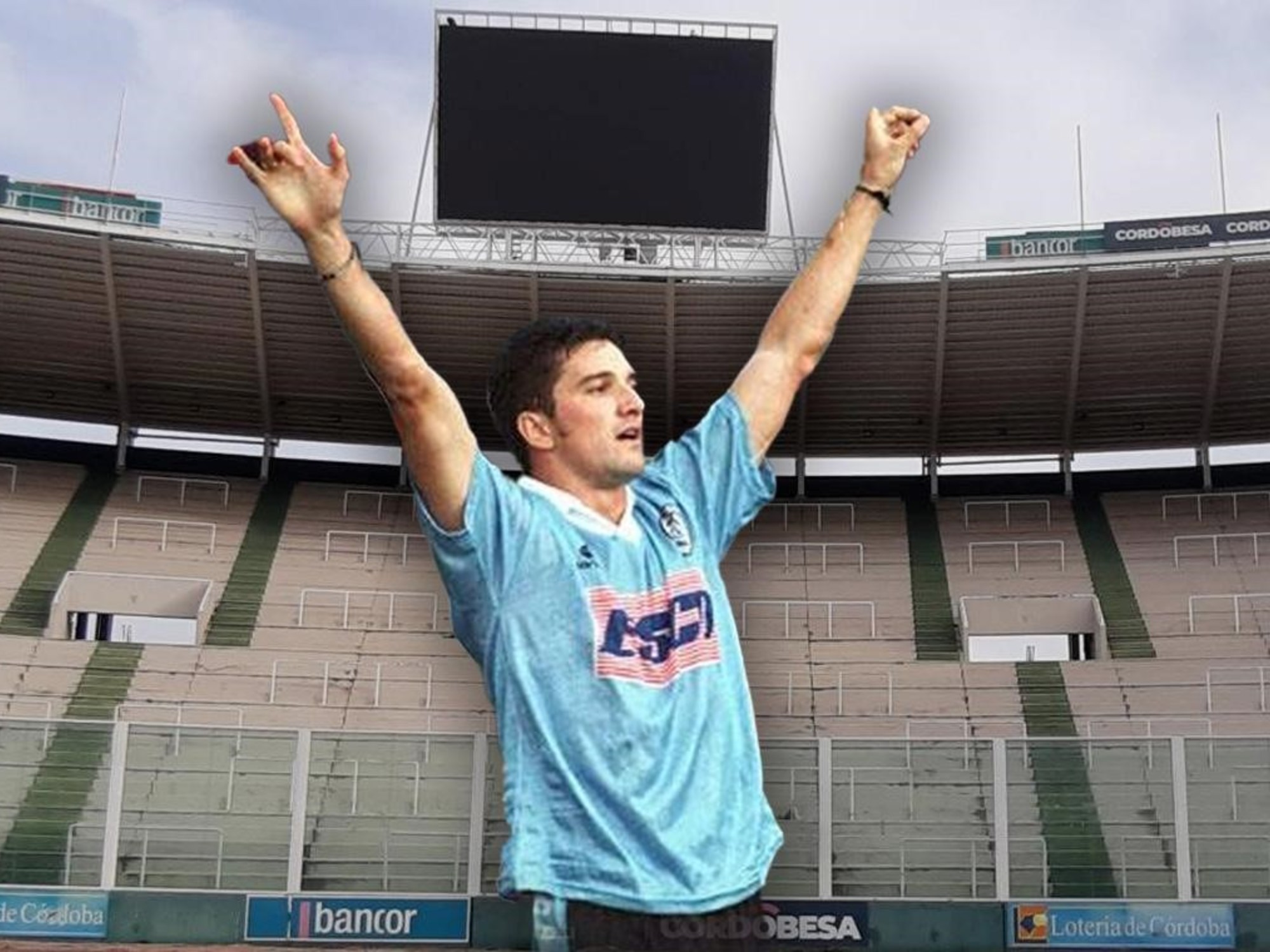 Estadio Mario Alberto Kempes con público en las gradas, previo a un partido de la Liga Profesional.