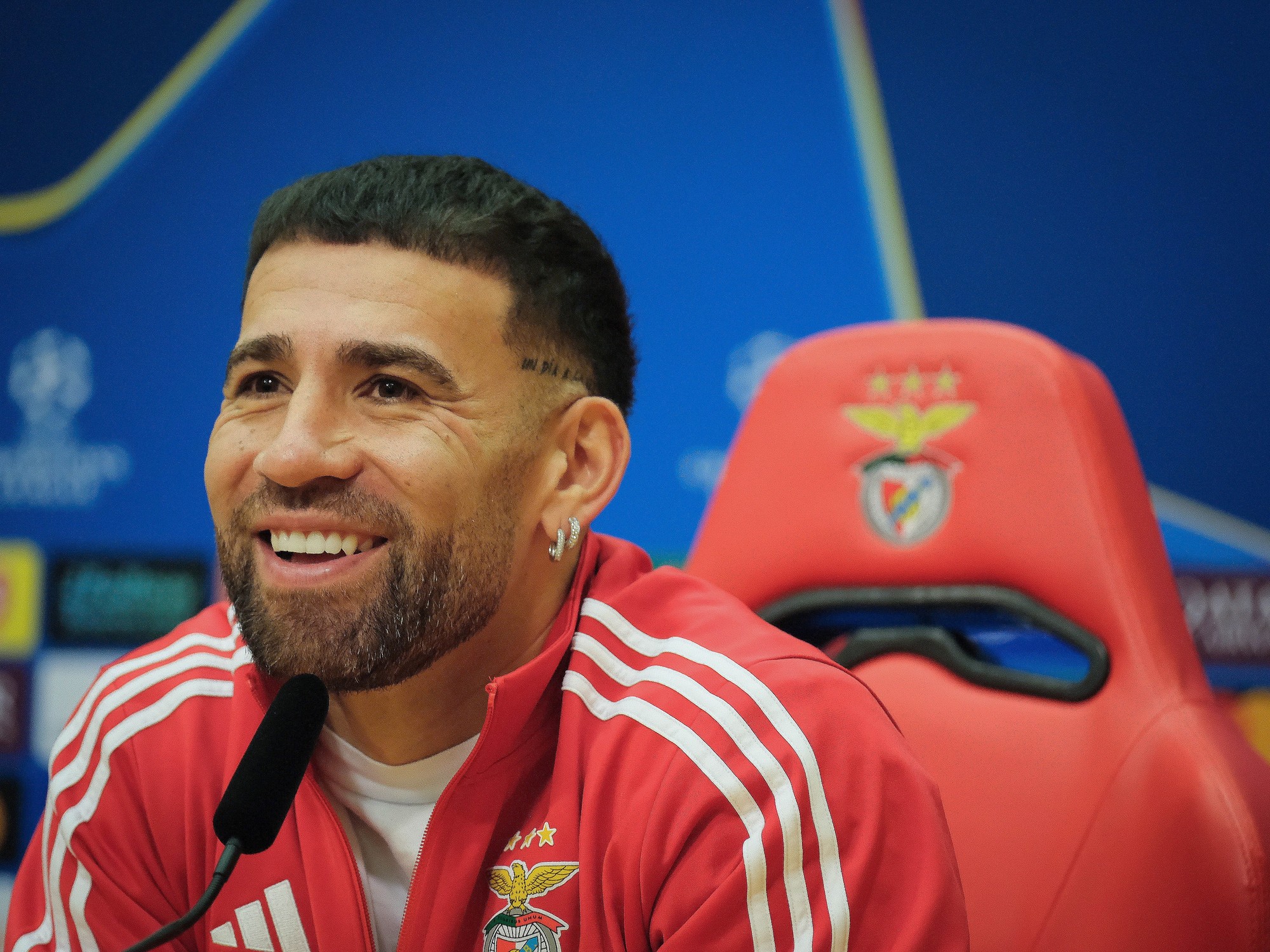 El defensor Nicolás Otamendi en un partido con la Selección Argentina.