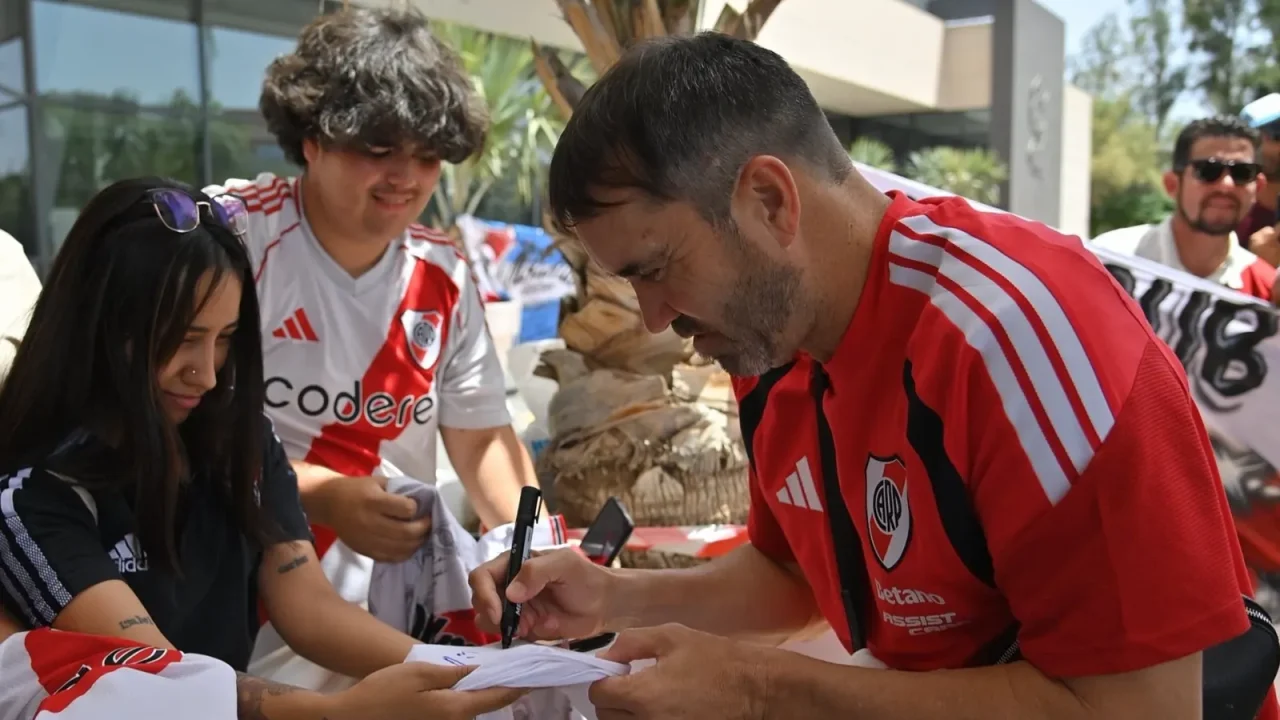 River Plate llega a Alicante para iniciar su pretemporada europea