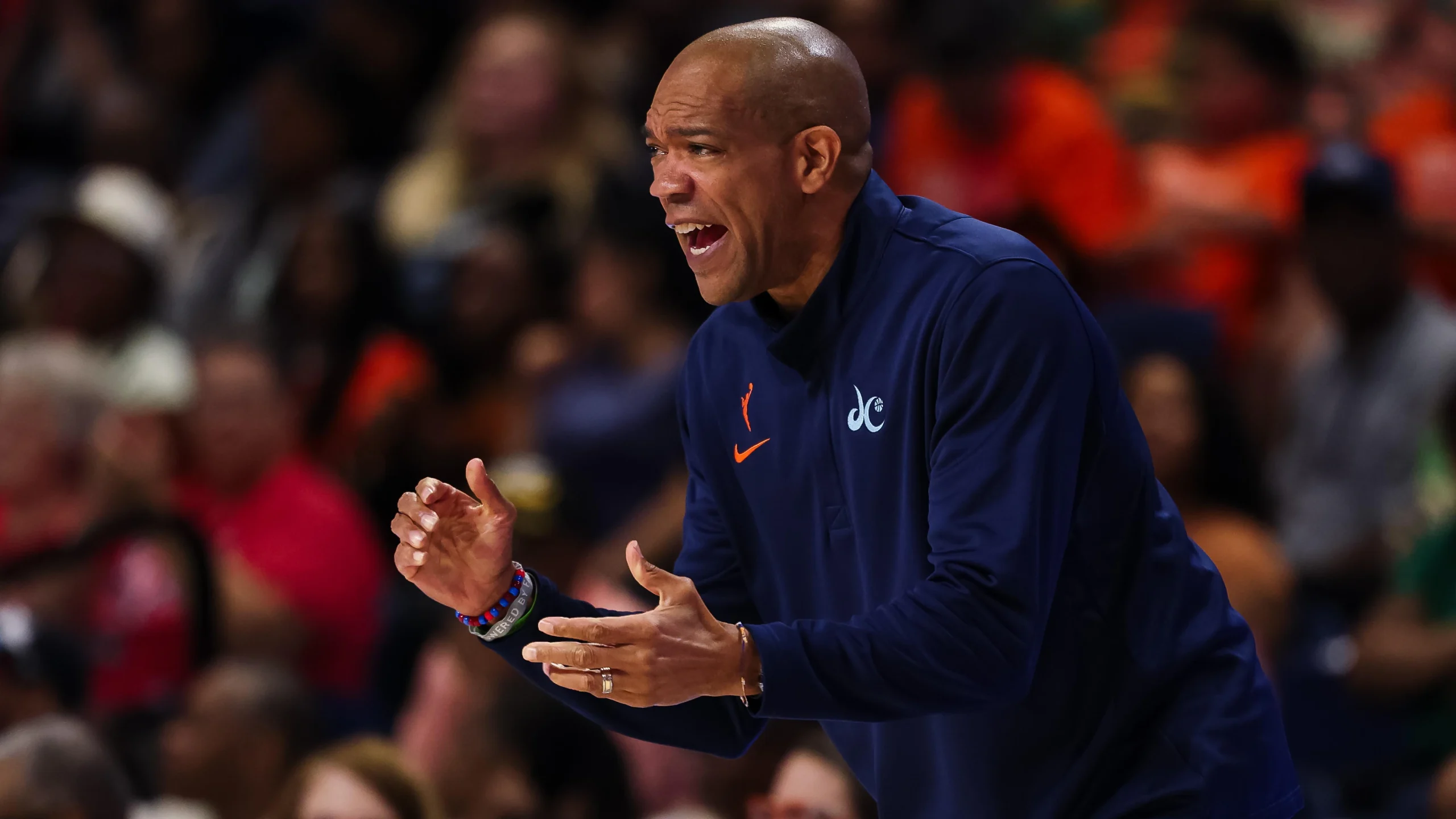 Entrenador de las Washington Mystics, Sydney Johnson