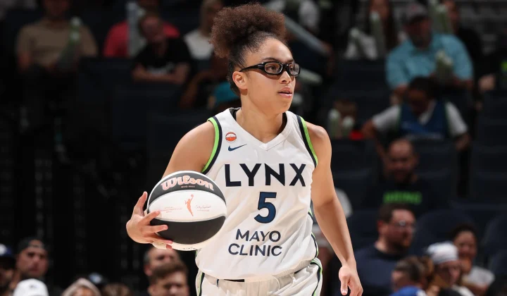 TÍTULO: Olivia Miles rompe récord de triples para novatas en la WNBA, superando a Caitlin Clark