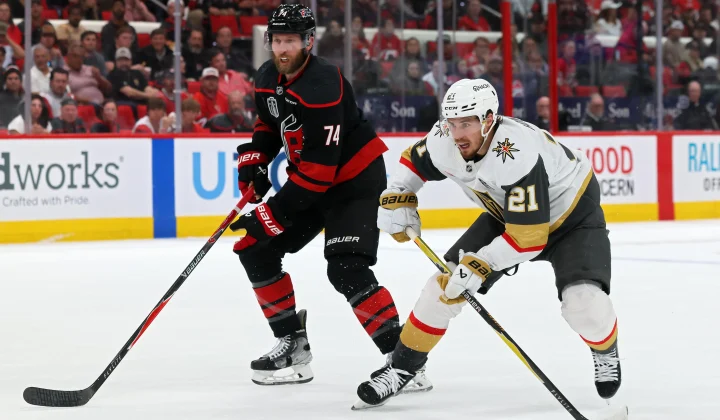 Golden Knights Superan a Hurricanes en un Emocionante Juego 1 de las Finales de la Stanley Cup