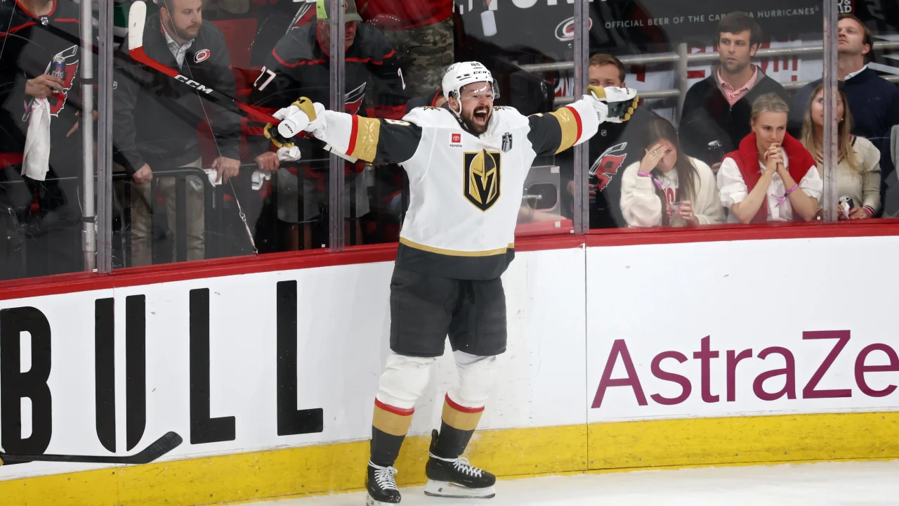 Golden Knights se imponen en un emocionante Juego 1 de las Finales de la Stanley Cup contra los Hurricanes