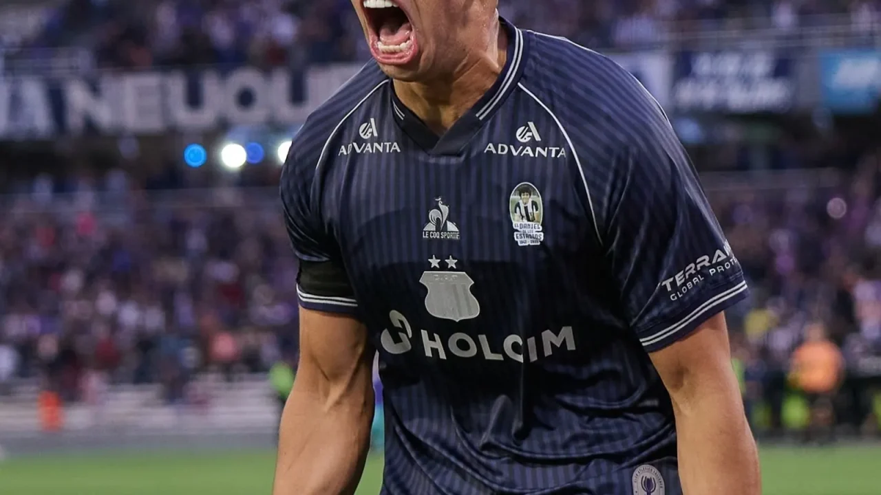 La dirigencia de Racing Club ha cerrado un acuerdo crucial con Talleres de Córdoba para incorporar a Ulises Ortegoza, mediocampista defensiv