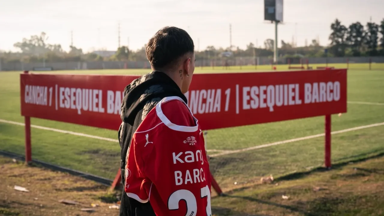 Independiente busca la vuelta de Esequiel Barco: optimismo y negociaciones complejas con Spartak Moscú