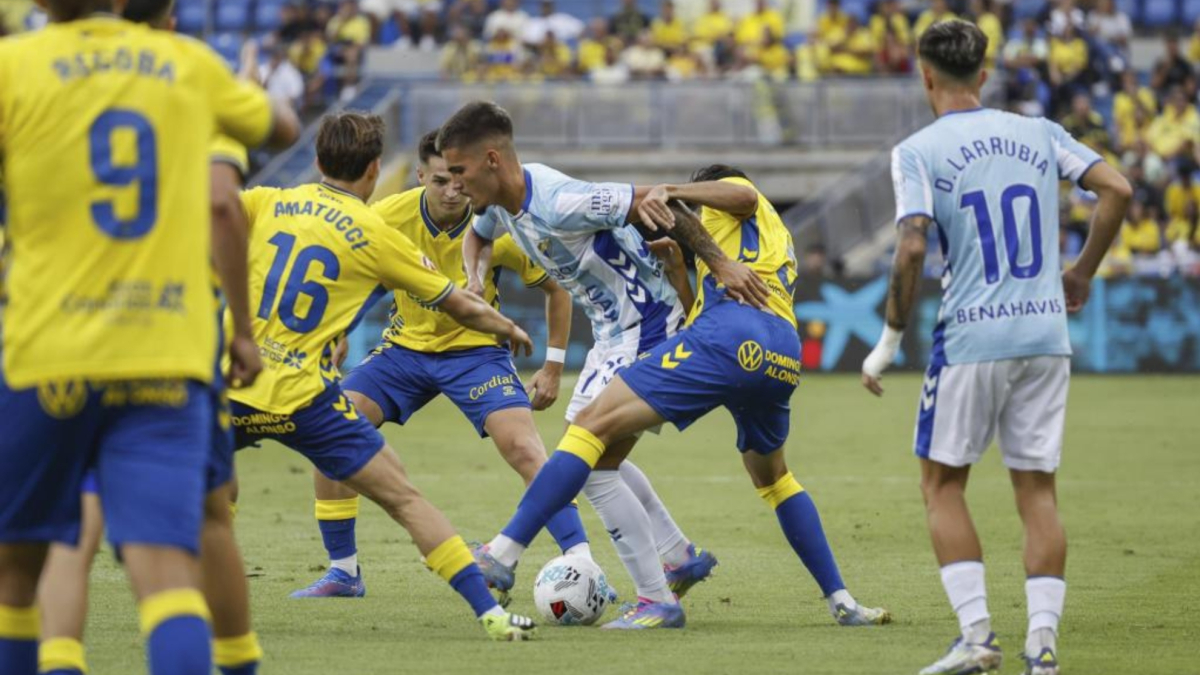 Las Palmas y Málaga: Choque de Experiencia contra Ilusión en la Lucha por el Ascenso