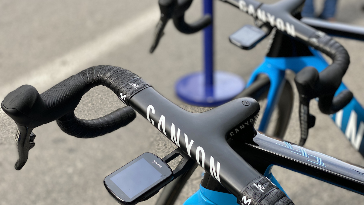 La UCI restringe el tamaño de los ciclocomputadores y prohíbe los bolsillos frontales en los maillots