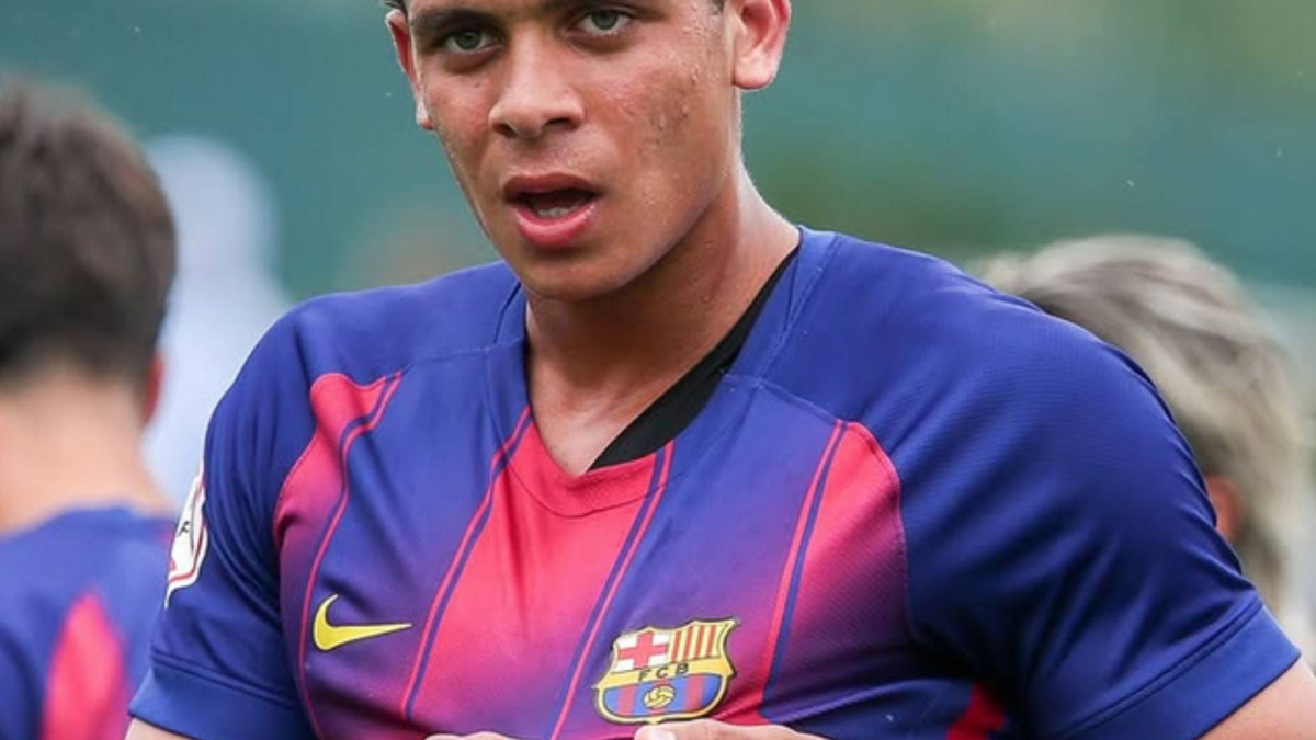 El FC Barcelona ha confirmado oficialmente la incorporación de Hamza Abdelkarim, un joven talento egipcio apodado “El Faraón del Gol”, tras
