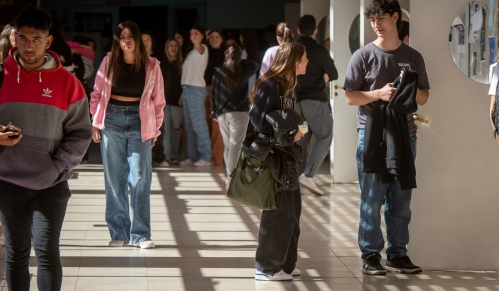 Universidades Argentinas Caen en Ranking Global por Desfinanciamiento de la Investigación