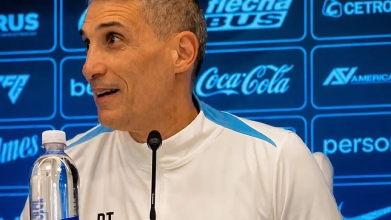 Juan Pablo Vojvoda asumió en Racing: “La vara está alta” y busca devolverle protagonismo al equipo