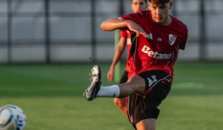 A una semana del regreso del plantel de River Plate a los entrenamientos, el joven volante Juan Cruz Meza ha decidido no tomarse un descanso