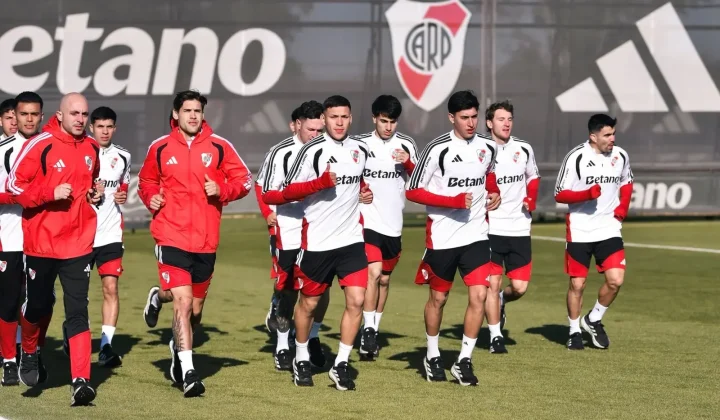 River Plate inició su pretemporada con la vista puesta en la “tormenta” y la primera práctica de Arambarri