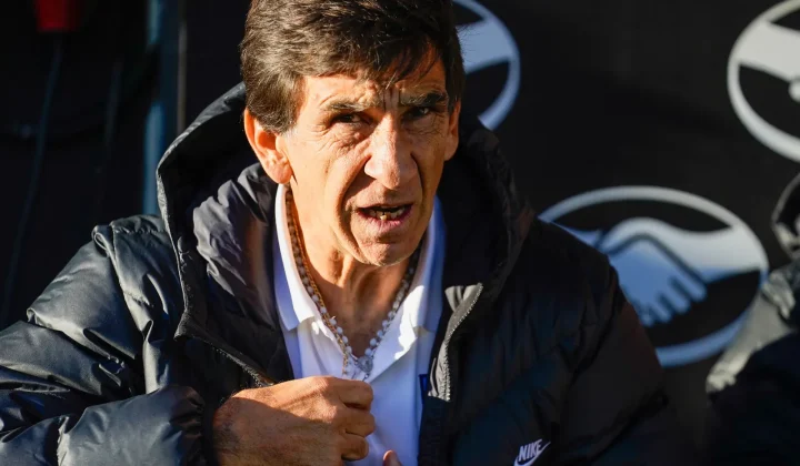 Racing responde a Gustavo Costas: “El contrato fue rescindido