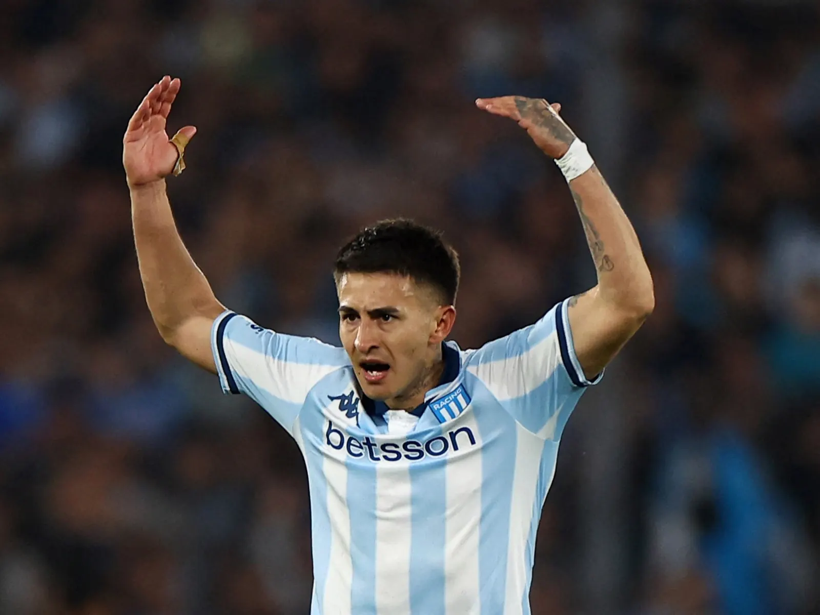 Gabriel Rojas, jugador de Racing Club, durante un encuentro de fútbol.