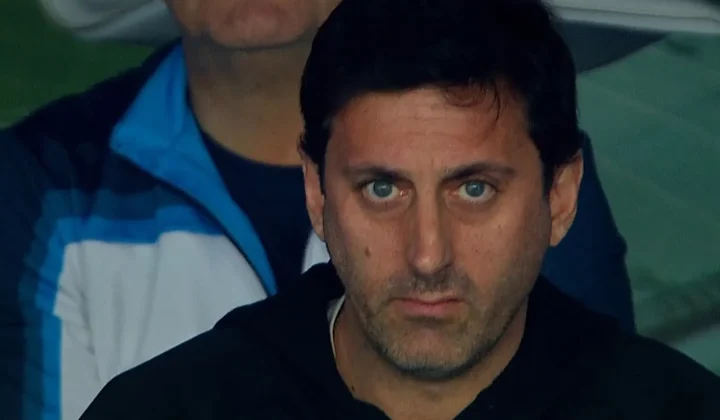 La dirigencia de Racing, encabezada por Diego Milito, se encuentra en plena búsqueda de un nuevo director técnico tras la desvinculación de