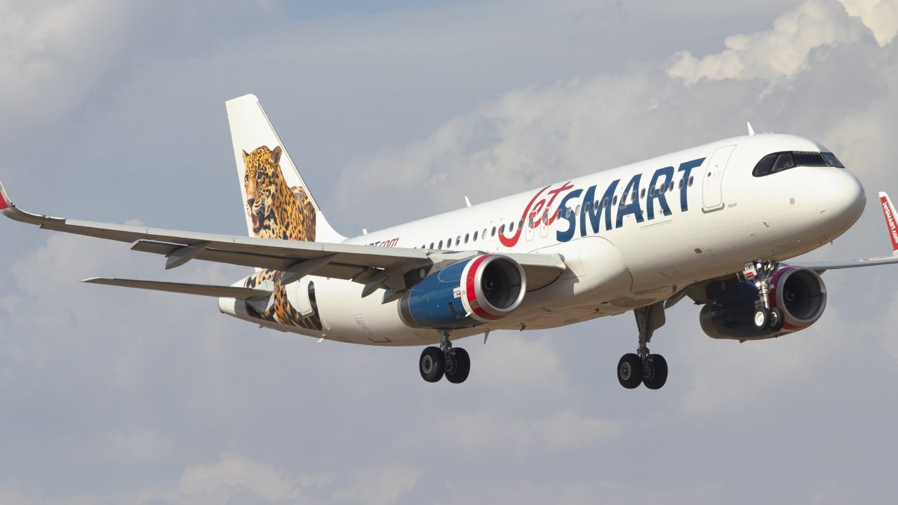 La aerolínea de bajo costo JetSmart ha anunciado su regreso a la ruta aérea entre Aeroparque (Buenos Aires) y la provincia de Jujuy, con una