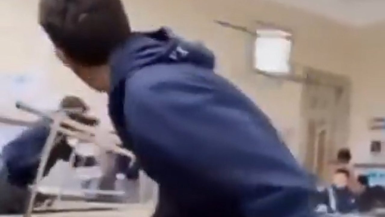 Estudiante Agrede a Profesor en Tandil: Aula se Convierte en Escenario de Violencia Escolar