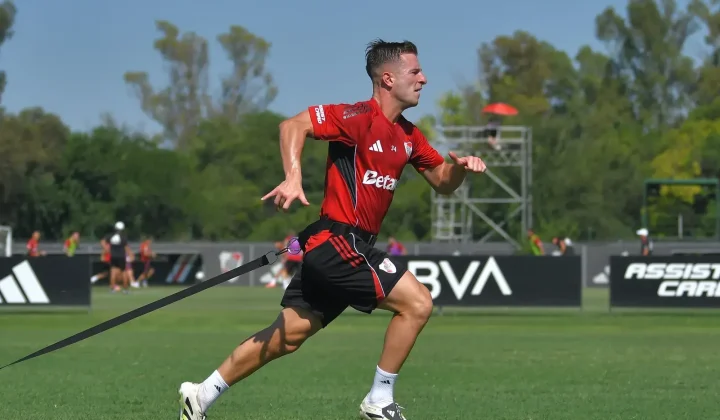 El ciclo de Giuliano Galoppo en River Plate parece haber llegado a su fin. Según informaciones, el club le ha comunicado al volante que debe