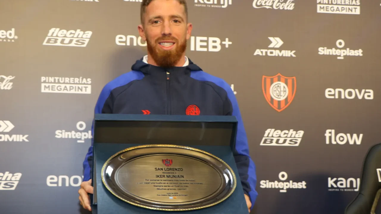 El nombre de Iker Muniain pica en punta para convertirse en el próximo director técnico de San Lorenzo. Tras la reciente renuncia de Gustavo