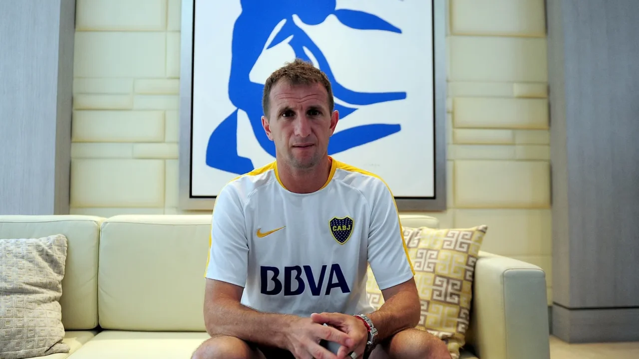 Arruabarrena regresa a Boca: el inesperado desafío de convivir con Riquelme