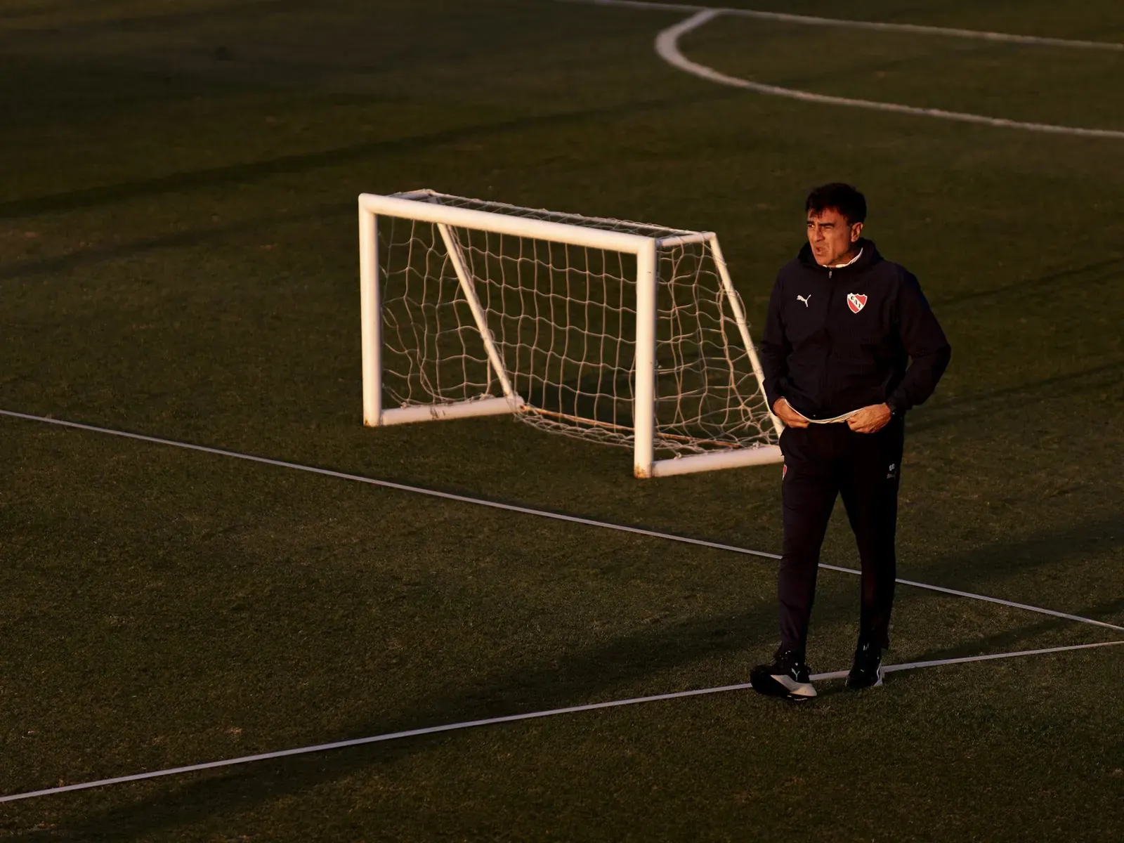 Jugadores del plantel profesional de Independiente regresan a los entrenamientos en Villa Domínico.