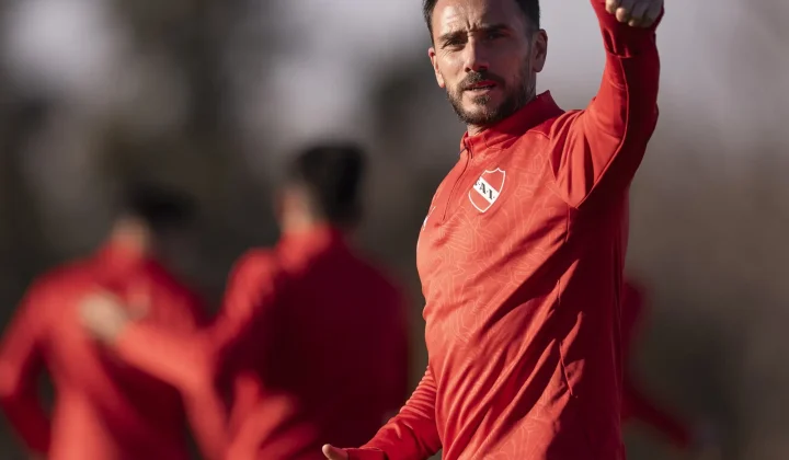 Federico Mancuello rescinde su contrato con Independiente y dona deuda para inferiores