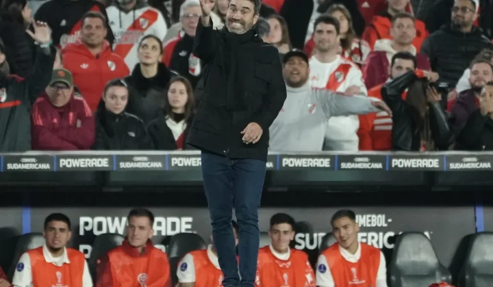 Coudet se ilusiona con Otamendi y promete un “algo lindo” para el hincha de River