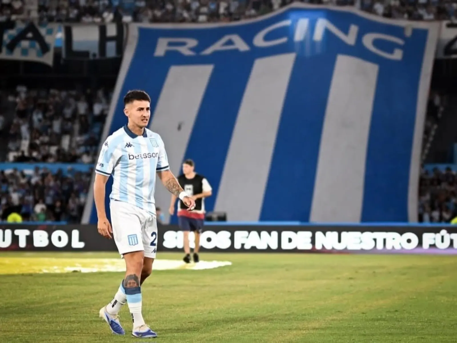 Gabriel Rojas y Franco Pardo, jugadores de Racing Club, en acción.