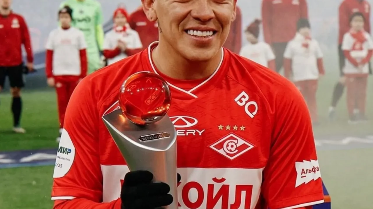 Independiente ha dado un paso formal para intentar repatriar a Esequiel Barco, uno de los regresos más anhelados por los hinchas. La dirigen