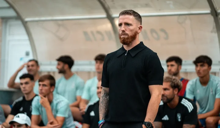 La esperada llegada de Iker Muniain a San Lorenzo como nuevo director técnico se ha visto envuelta en incertidumbre. Lo que parecía un acuer