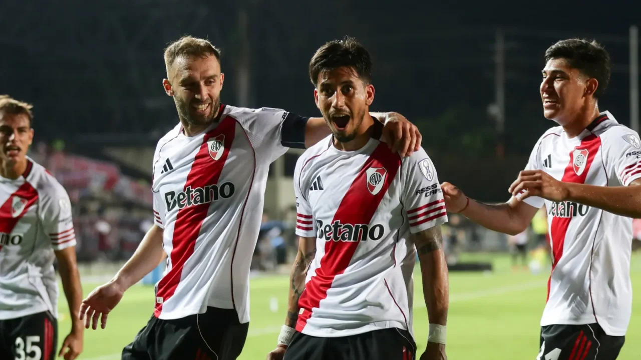 Maximiliano Meza, volante de 33 años, se encuentra en las puertas de un regreso al Club Atlético Independiente. Según informaciones, el juga