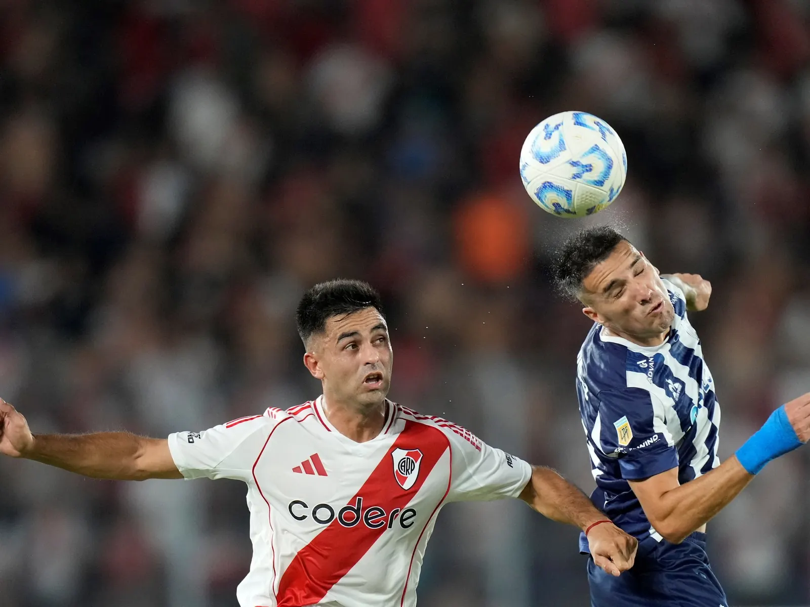Ulises Ortegoza, volante central chileno de Talleres