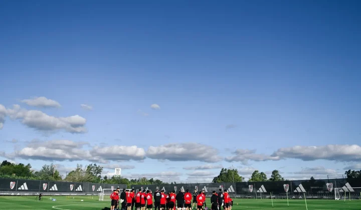 River inicia la pretemporada con 18 jugadores y la mira puesta en Alicante