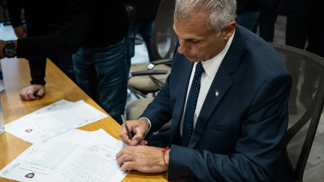 Marcelo Culotta asumió formalmente este jueves al mediodía como el nuevo presidente de San Lorenzo de Almagro, tras obtener una ajustada vic