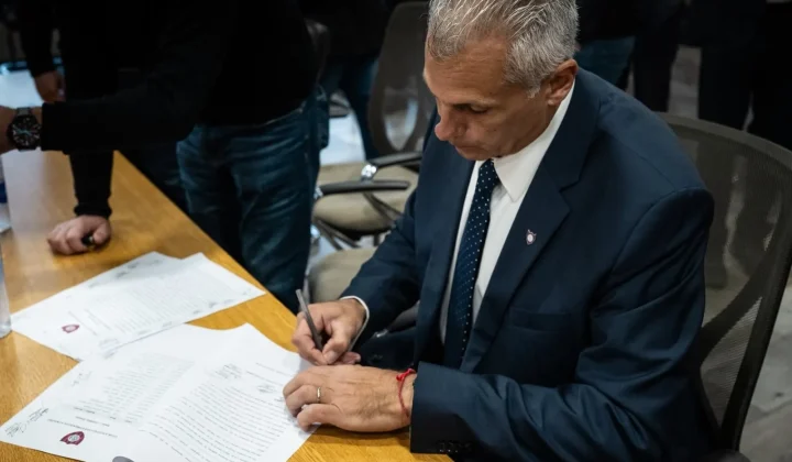 Marcelo Culotta asumió formalmente este jueves al mediodía como el nuevo presidente de San Lorenzo de Almagro, tras obtener una ajustada vic