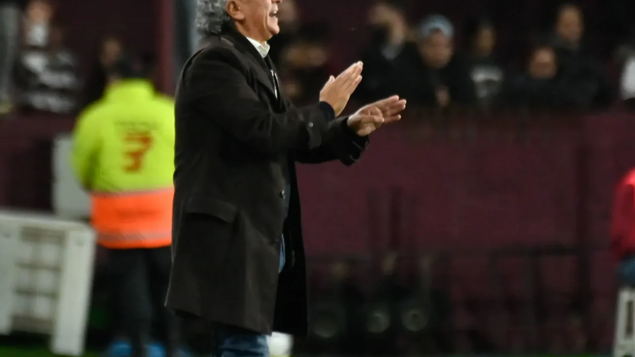 Gorosito mete un cambio obligado ante la baja de Insaurralde para recibir a Gimnasia de Mendoza