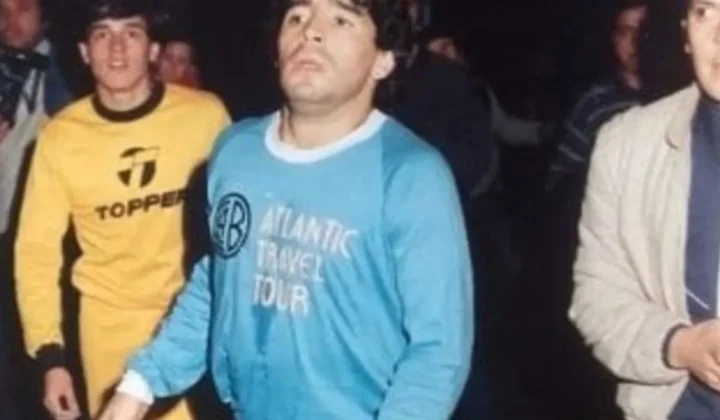 La historia del fútbol argentino está plagada de momentos que rozan lo inverosímil, y pocos episodios capturan esa esencia tan bien como la