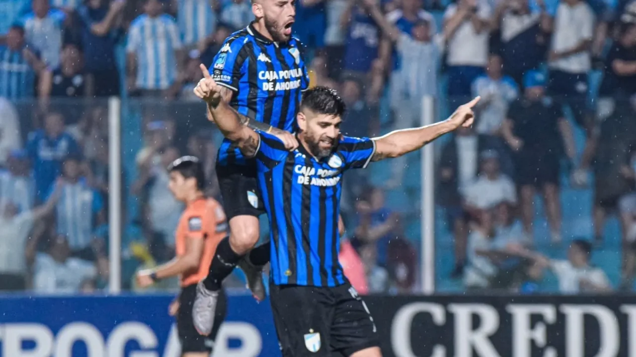 Miren un poquito para el Interior”: Renzo Tesuri recomendó al Loco Díaz para el nueve de Boca
