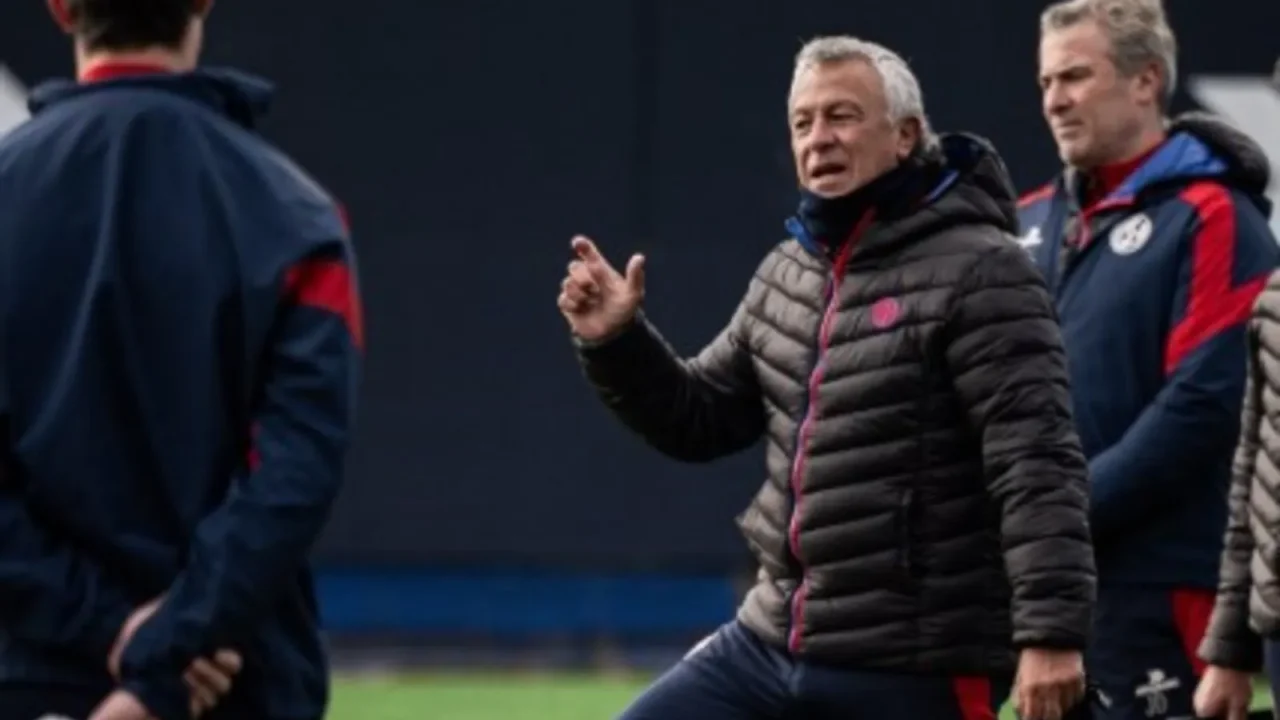 Gorosito debuta en San Lorenzo con una ausencia inesperada en el plantel