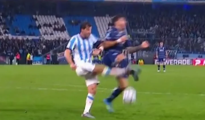 La polémica en el Cilindro: por qué no fue penal de Santiago Sosa a Agustín Auzmendi en el Racing – Gimnasia