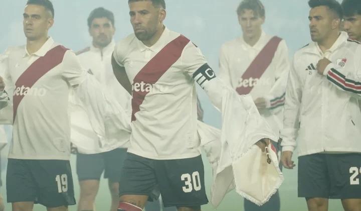 River debutó en el Clausura con el regreso de Otamendi y un homenaje a los campeones del mundo
