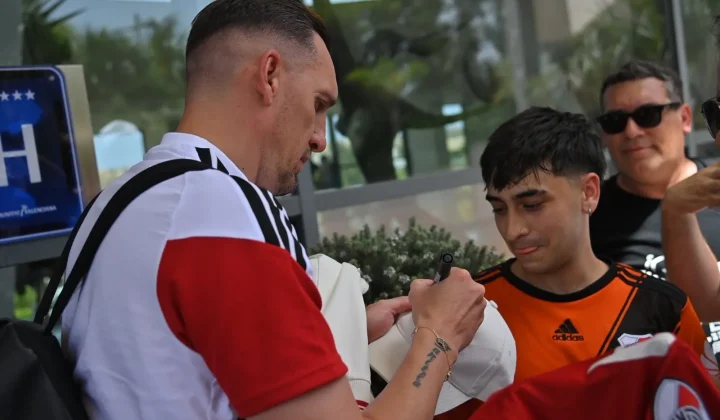 La posibilidad de un regreso a Medellín sobrevuela el futuro de Franco Armani. Atlético Nacional, club donde el arquero se consolidó como íd