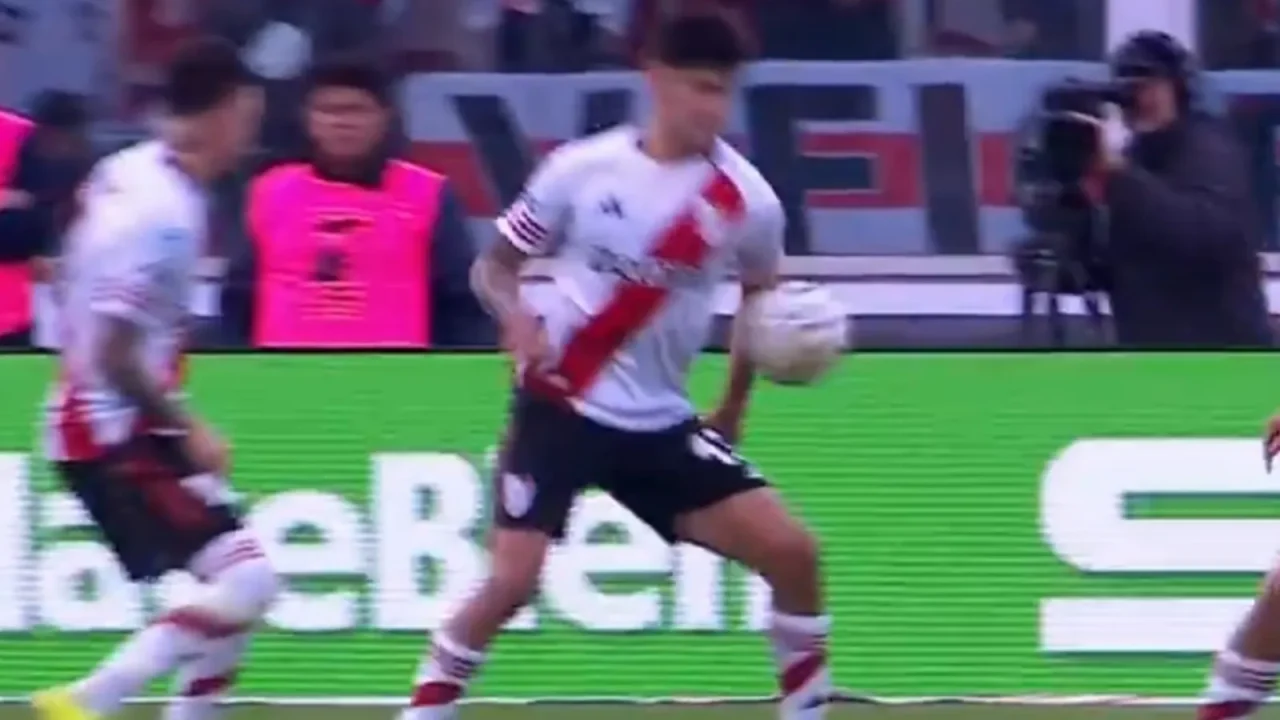 Polémica en la final del Apertura: ¿fue penal la mano de Rivero para Belgrano ante River?